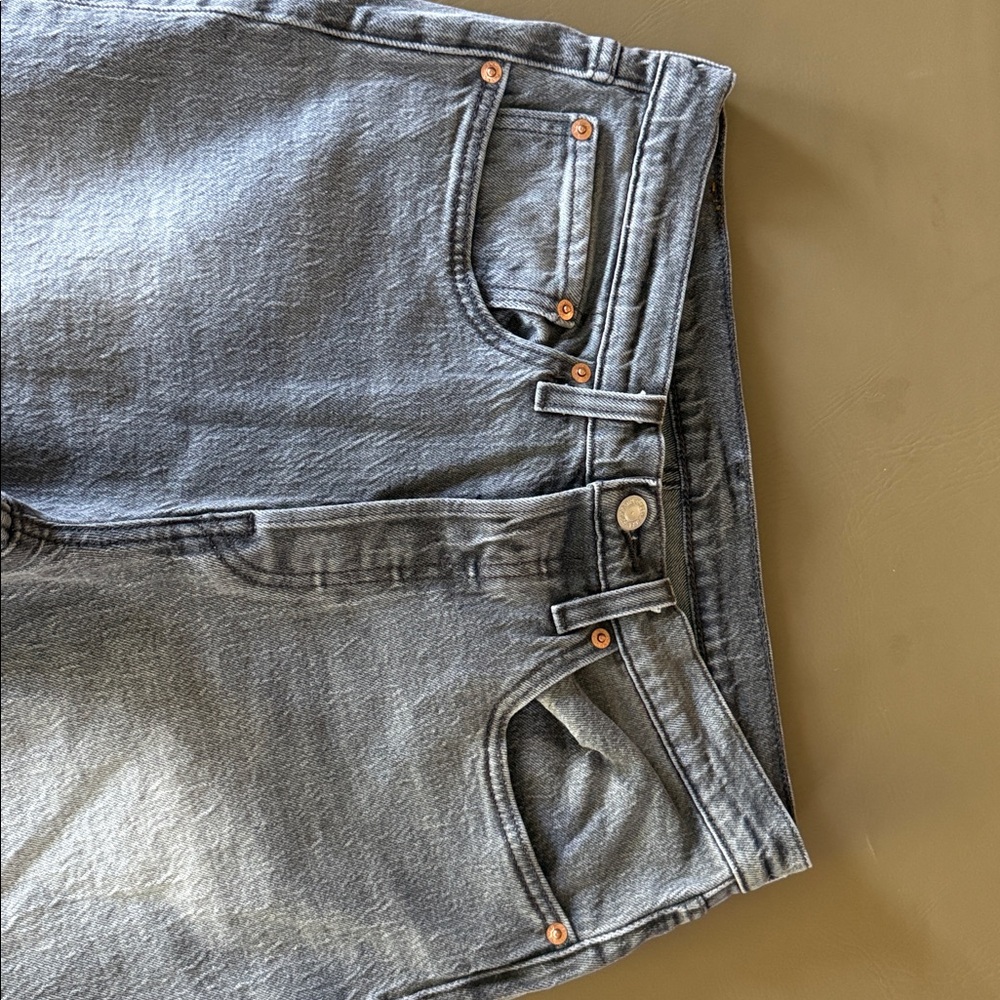 Women’s Levi’s button down fly. Size 30/30
